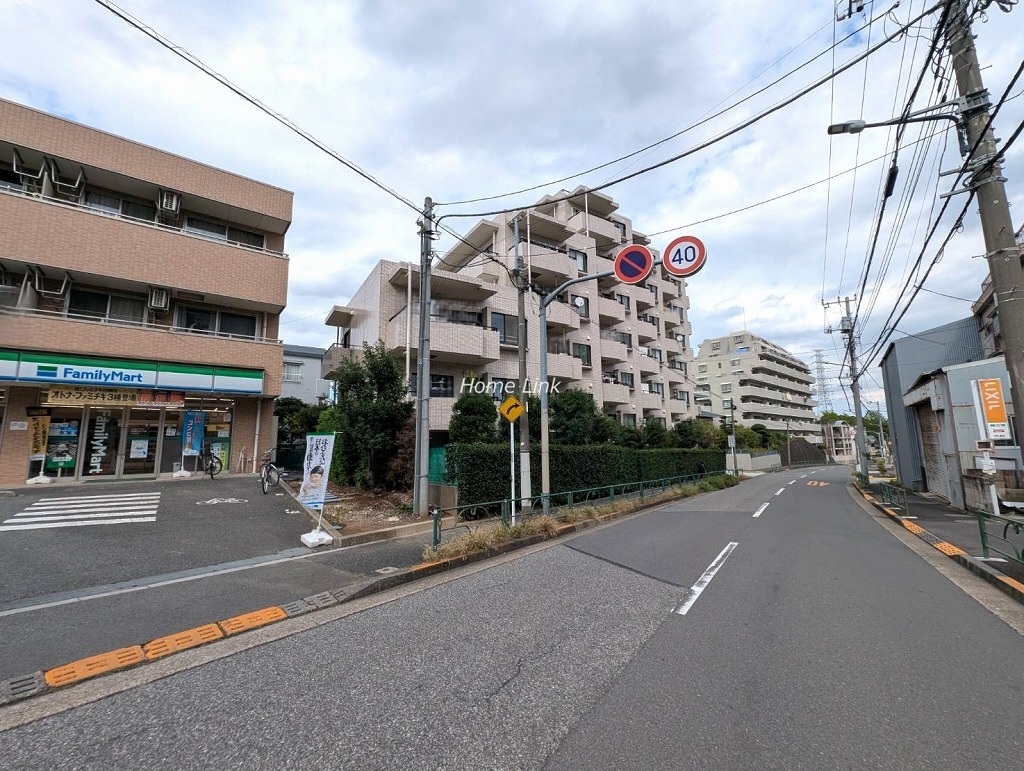 東建ニューハイツ赤塚公園　南側からの外観